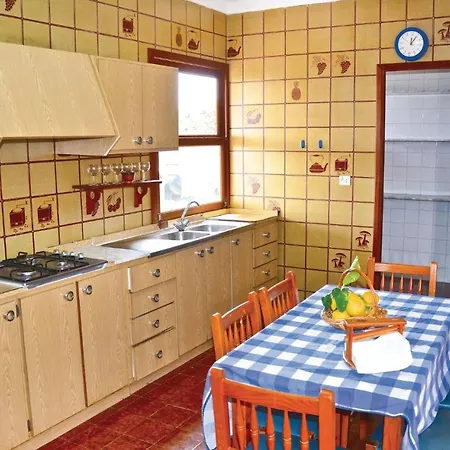 Cozy In With Kitchen Holiday home *